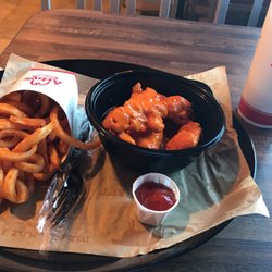 Arby S 14 Reviews Fast Food 6308 Capital Blvd Raleigh Nc Photo Of Arby S Raleigh Nc United States Buffalo En Tenders