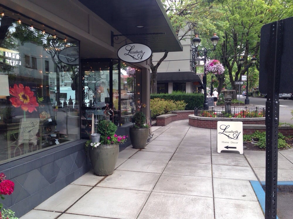 image of business Lizzabeth A