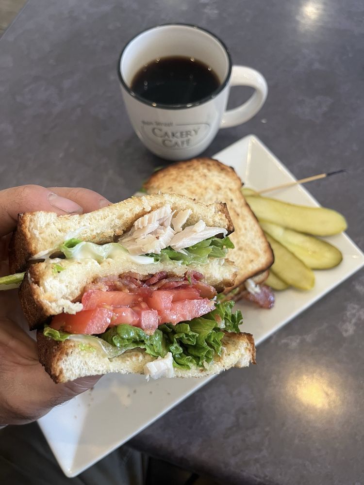 Main Street Cakery Cafe