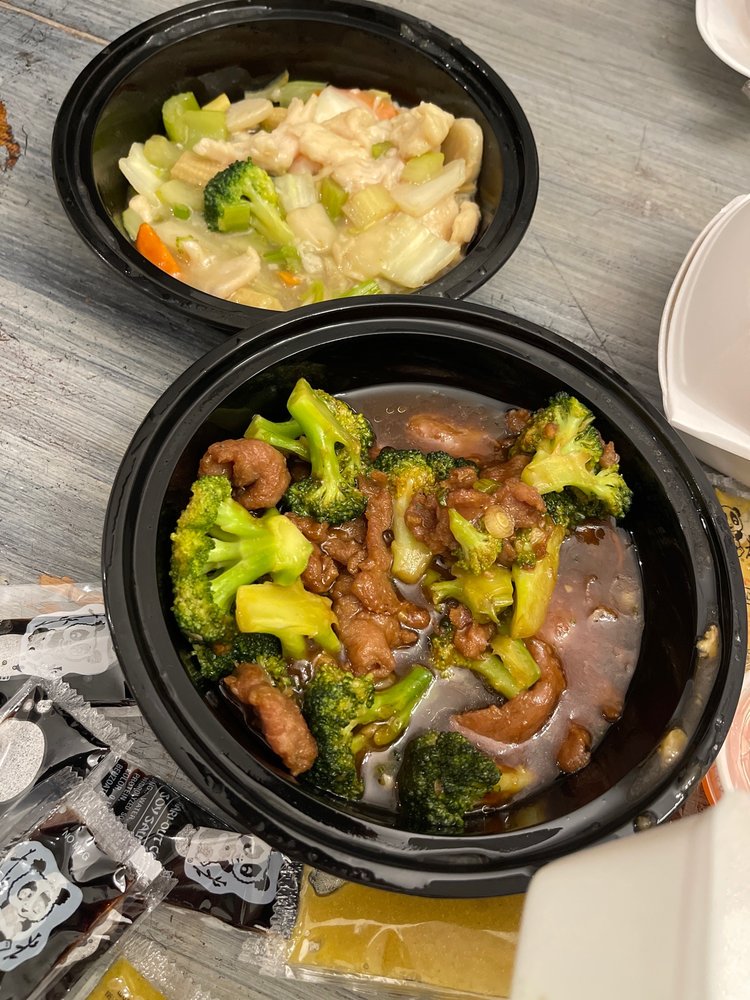 Yum Asian Bistro