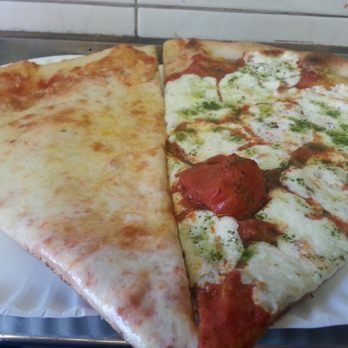 luigi s pizzeria 83 photos 224 reviews pizza 326 dekalb ave