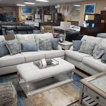 Coastal Casual Living Room Set With Beautiful Accent Pillows