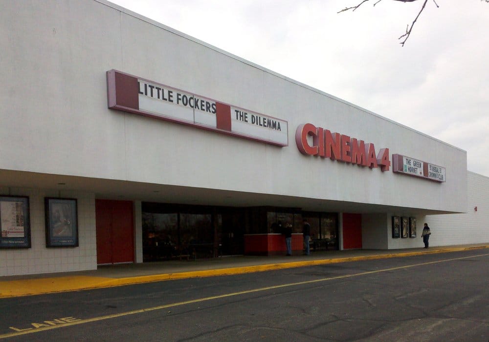 Regal Seminole Square Cinema 4 CLOSED 10 Reviews Cinema 2306