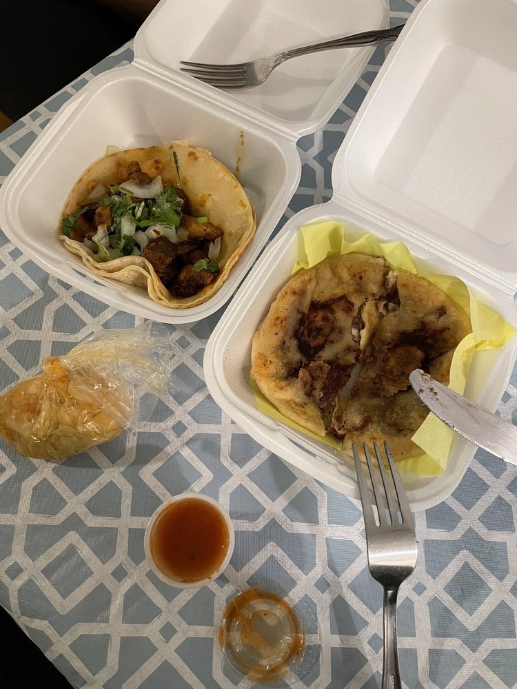 Tacos y Pupusas Los Ramos