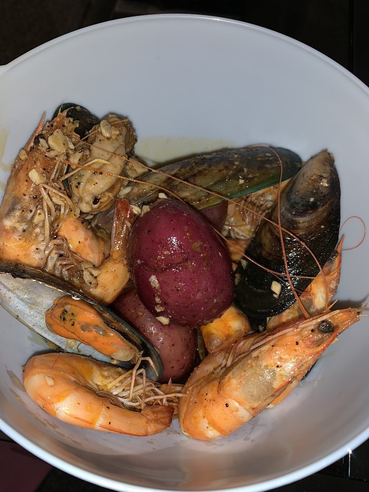 Red Crab - Juicy Seafood
