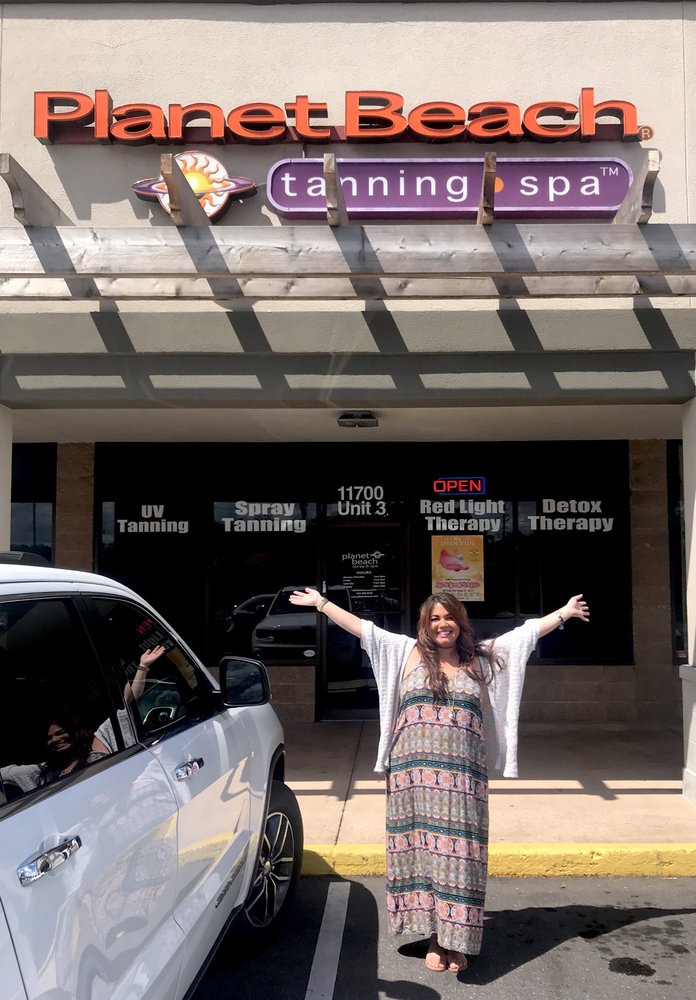 Beach Tanning and Salon Spray Tanning 11700 San Jose Blvd