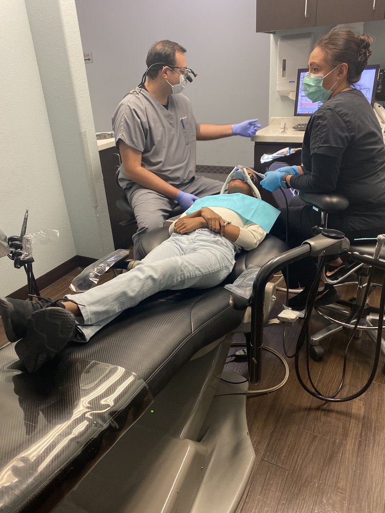 image of business Amazing Dental
