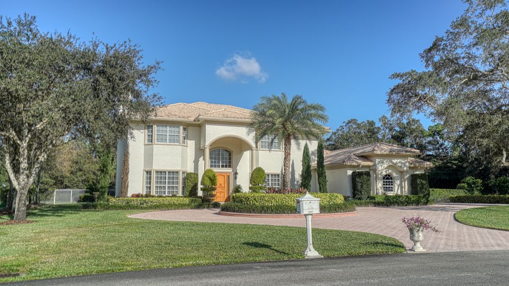 Florida Commercial Property Investment Group of RE/MAX