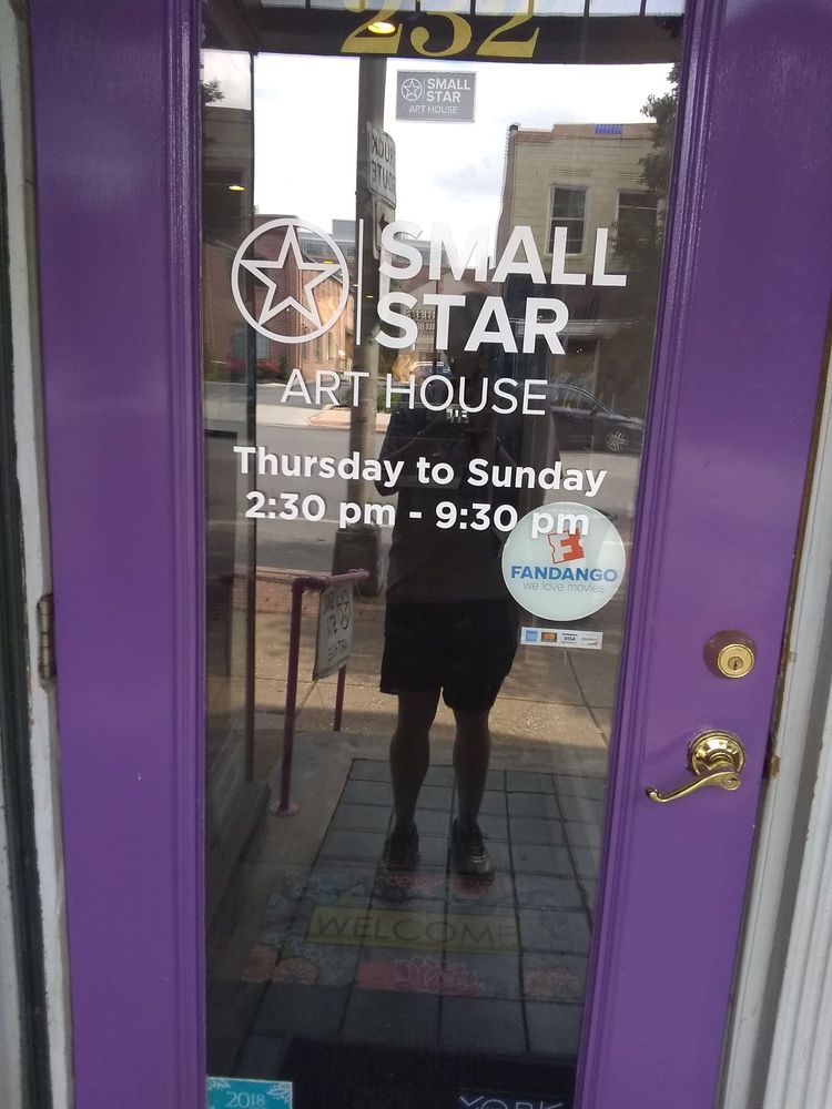 Small Star Art House
