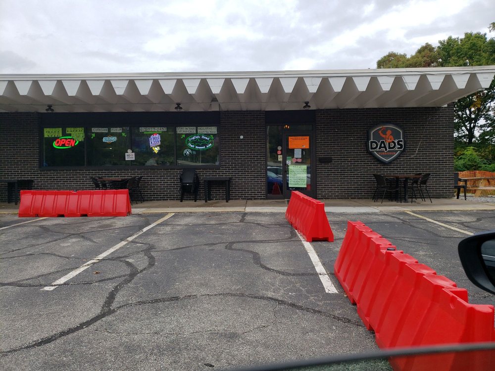 Dad's Pub & Grub