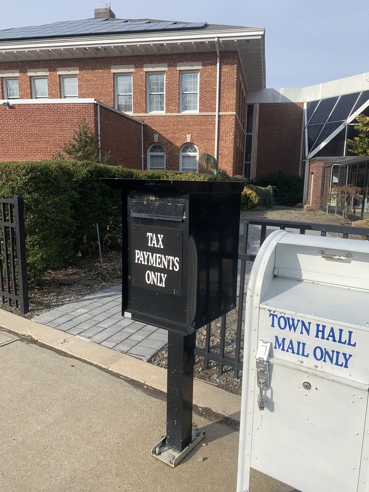 Huntington Town Hall