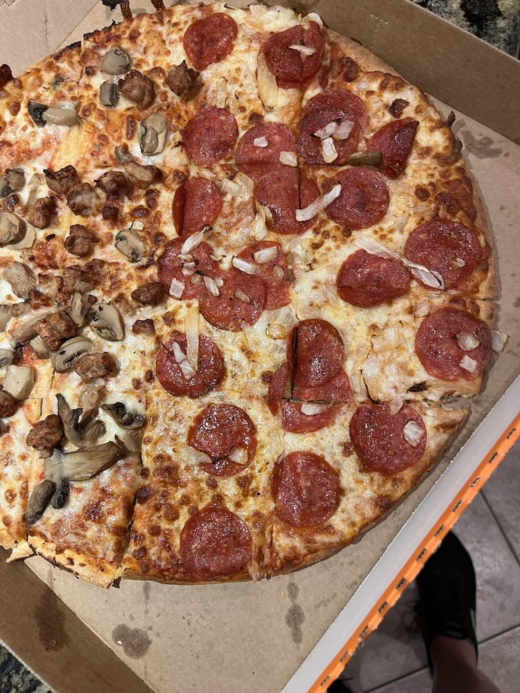 Little Caesar's Pizza Little Caesar's Pizza