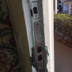 Aqua Venture Inn 10 Photos Hotels 848 E Pacific Coast Hwy Photo Of Aqua Venture Inn Long Beach Ca United States Broken Door