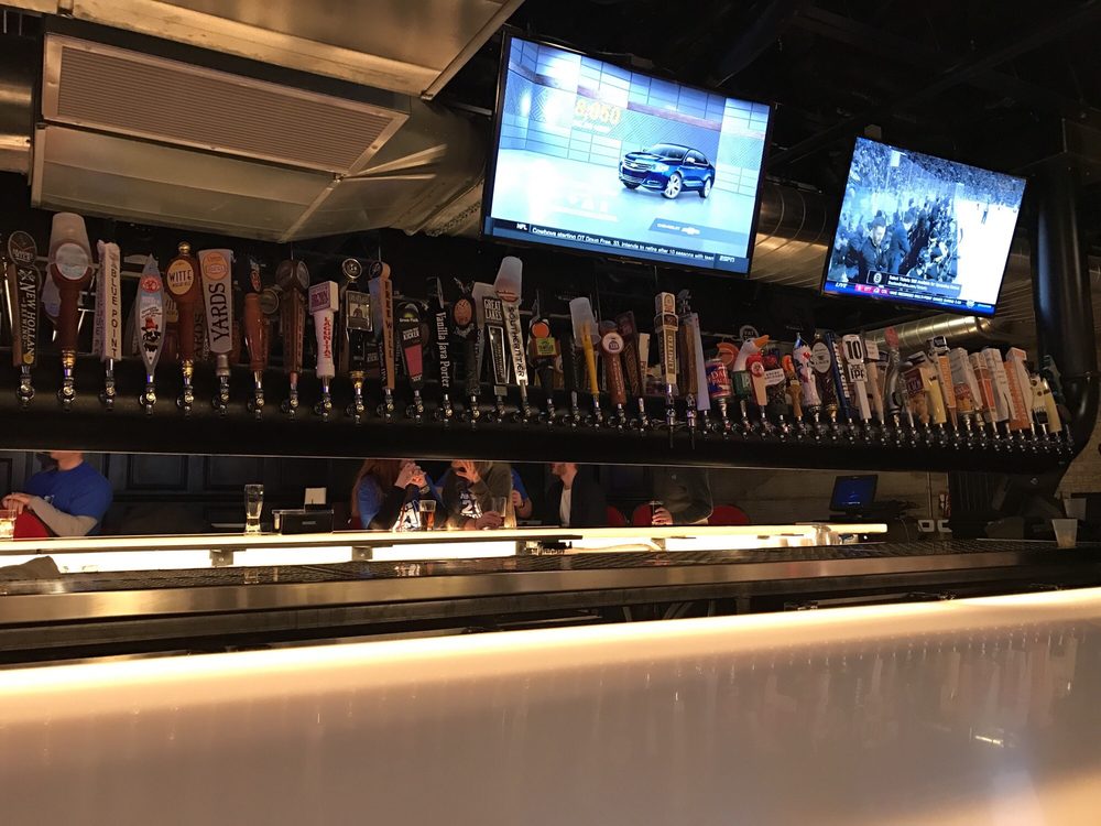 Champs Downtown 21 Photos & 57 Reviews Sports Bars 139 S Allen St