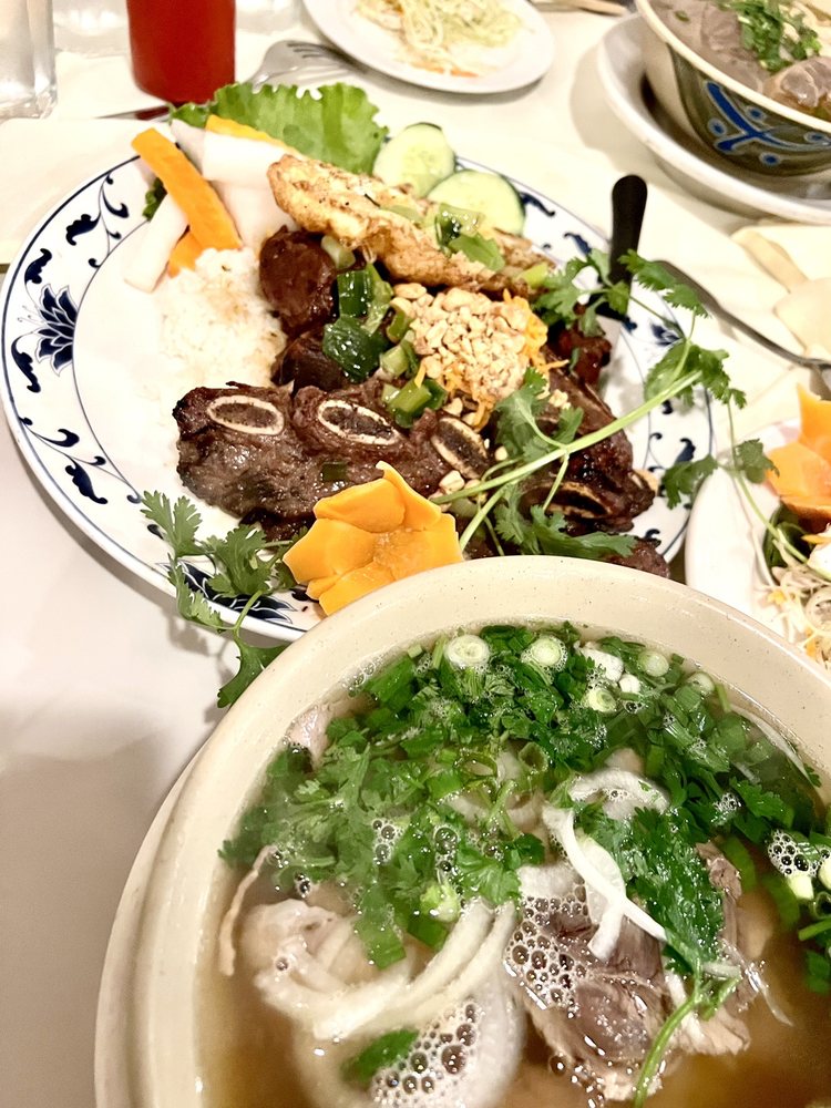 Van's Vietnamese Restaurant