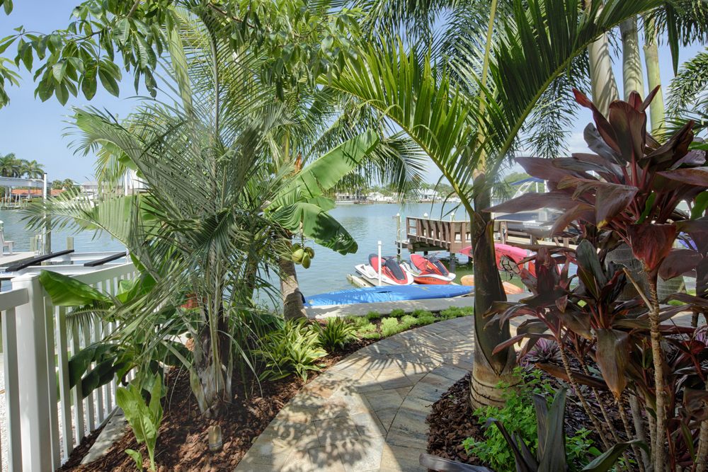 Outdoor Oasis Pro