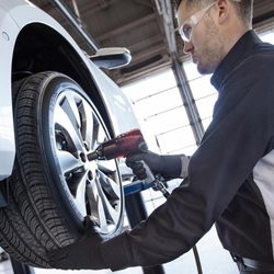 Prime Toyota Boston Service Center 35 Reviews Auto Repair Photo Of Prime Toyota Boston Service Center West Roxbury Ma United States