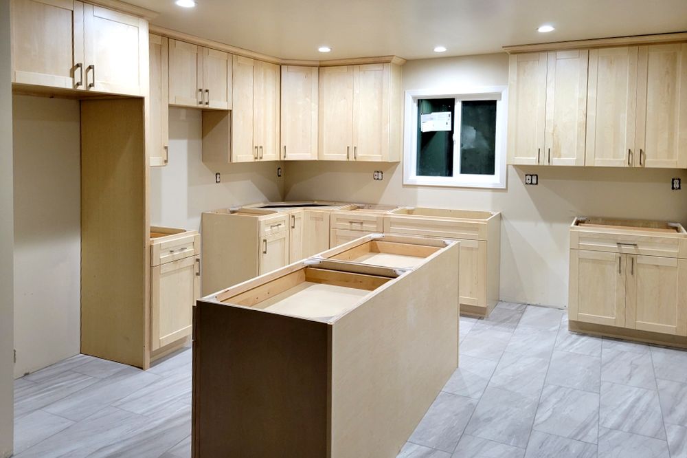 168 Cabinet Outlet