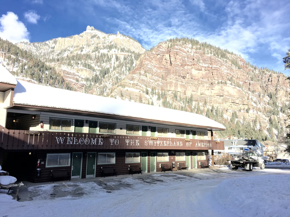 Twin Peaks Lodge and Hot Springs 53 Photos & 60 Reviews Hotels