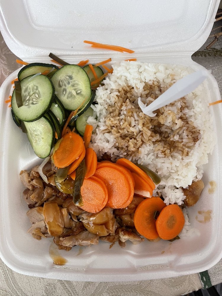 La Cochinita Japanese Food Factory La Cochinita Japanese Food Factory