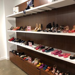 is there a nike store in secaucus nj