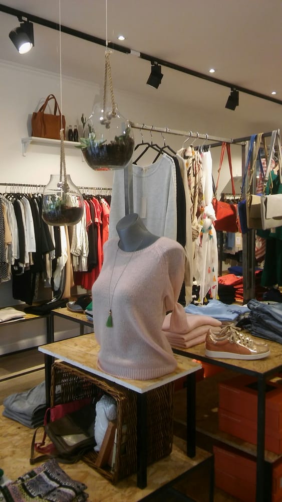 Nin & Laur Magasins de chaussures 59 rue de la Roquette, LedruRollin, Paris Numéro de