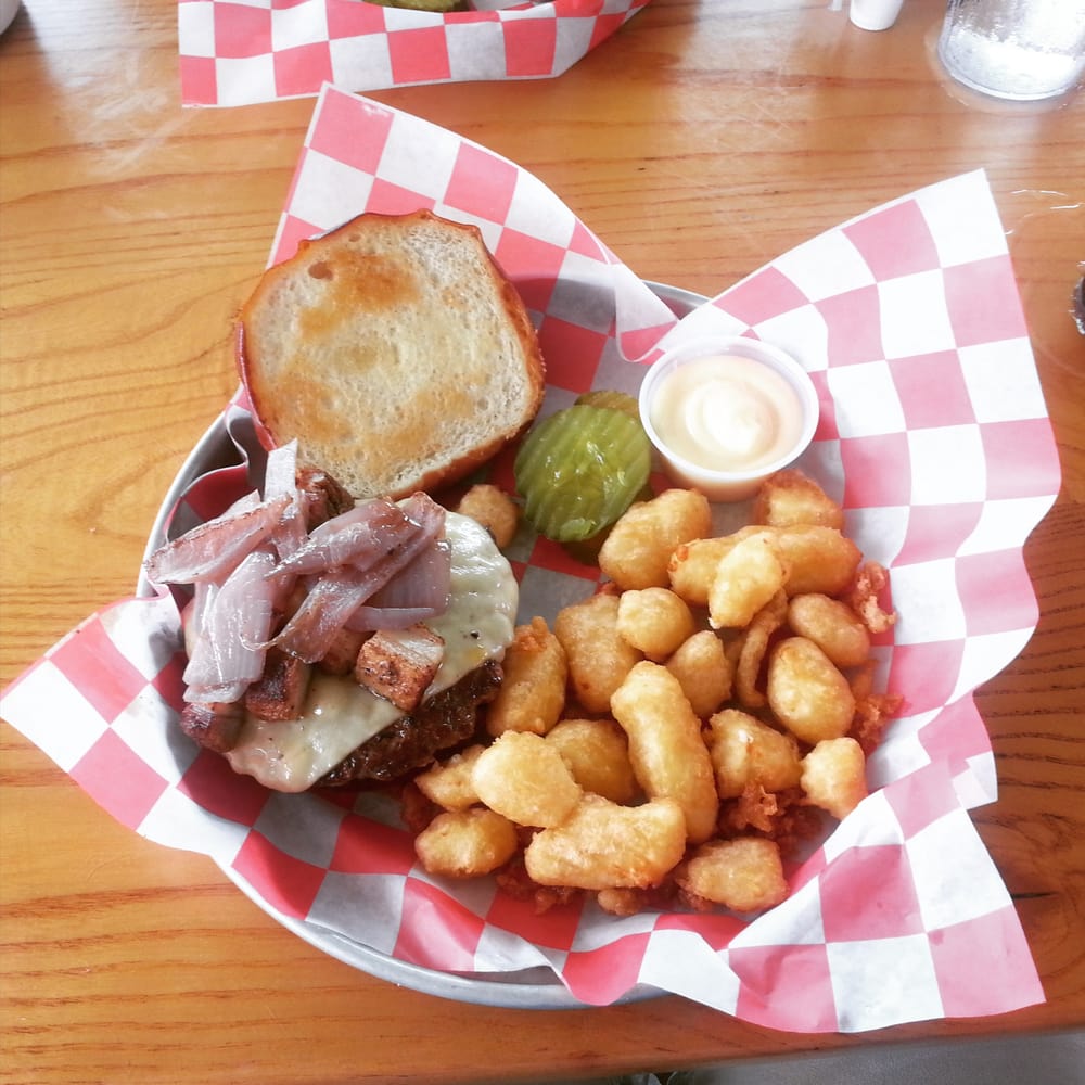 Kelly’s Taphouse Bar & Grill 59 Photos & 72 Reviews Bars 1530 Old