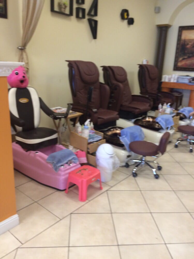 Solace Nails & Spa Nail Salons 1050 Glenbrook Way, Hendersonville