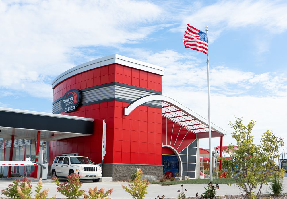 Tommy's Express Car Wash - Denton