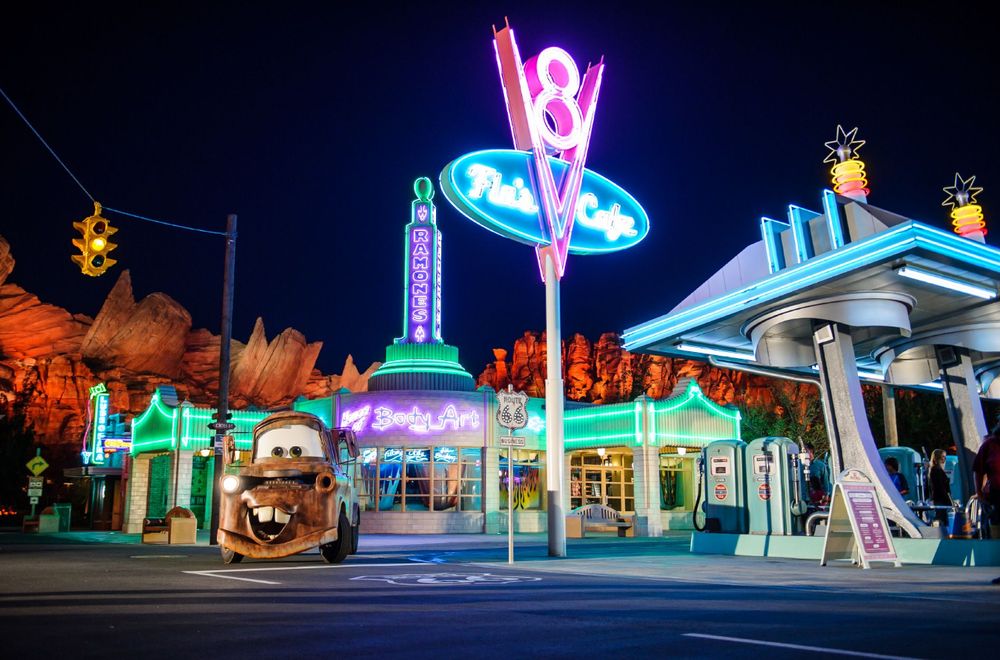 Flo's V8 Cafe Flo's V8 Cafe