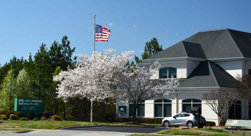 Lake Norman Realty