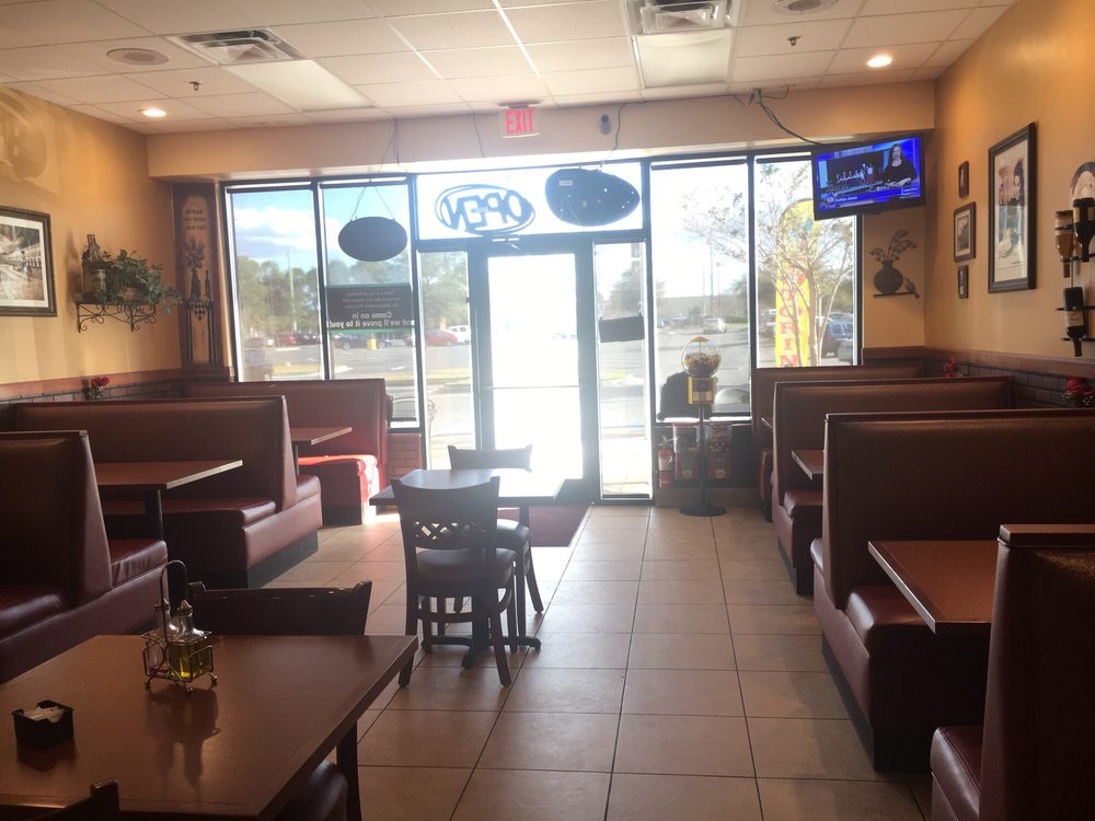 Torino’s Pizza - 22 Photos & 51 Reviews - Pizza - 2871 Clayton Crossing