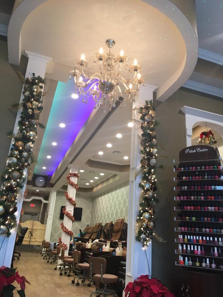 Nouvelle Nails And Spa 17 Photos Nail Salons 151 Bass Pro Blvd