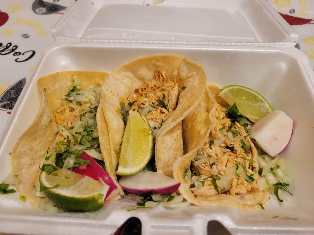 E’Z Taqueria