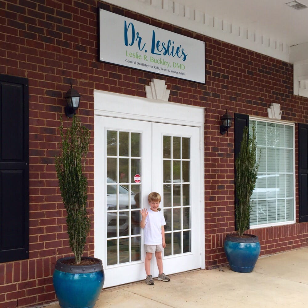 image of business Dr. Leslie