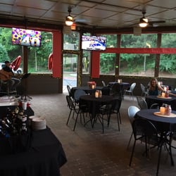 Keegan S Public House 33 Photos 50 Reviews Pubs 4401 Photo Of Keegan S Public House Roswell Ga United States The Patio Area