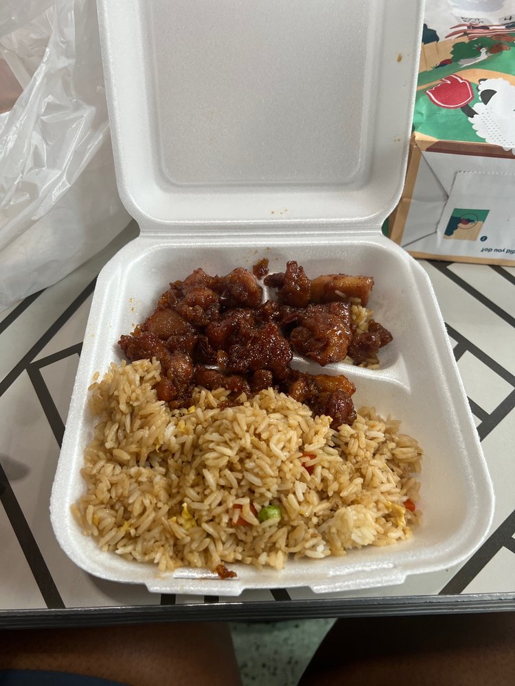Basil Thai Kitchen