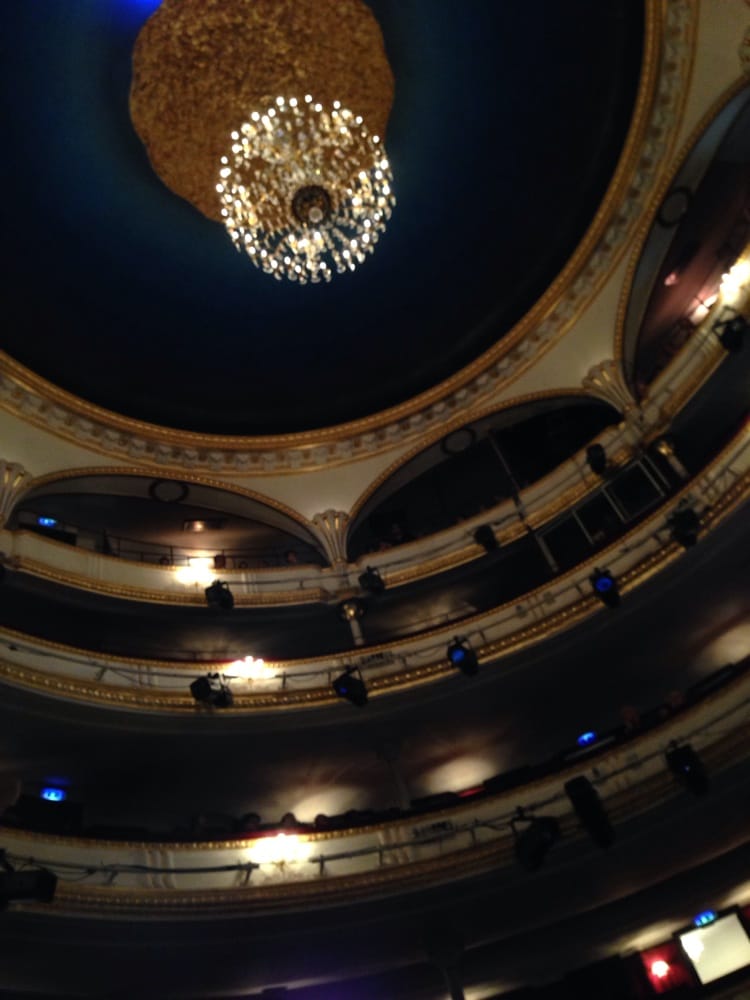 Dorothy Theatre De La Porte Saint Martin Théâtre de la Porte Saint-Martin - 20 Avis - Spectacle - 18 bd Saint