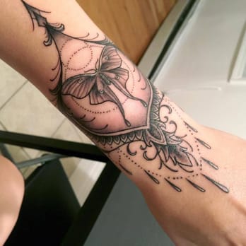 sacred tattoo nyc 71 photos amp 162 reviews tattoo 424 sacred tattoo nyc 71 photos amp 162 reviews tattoo 424