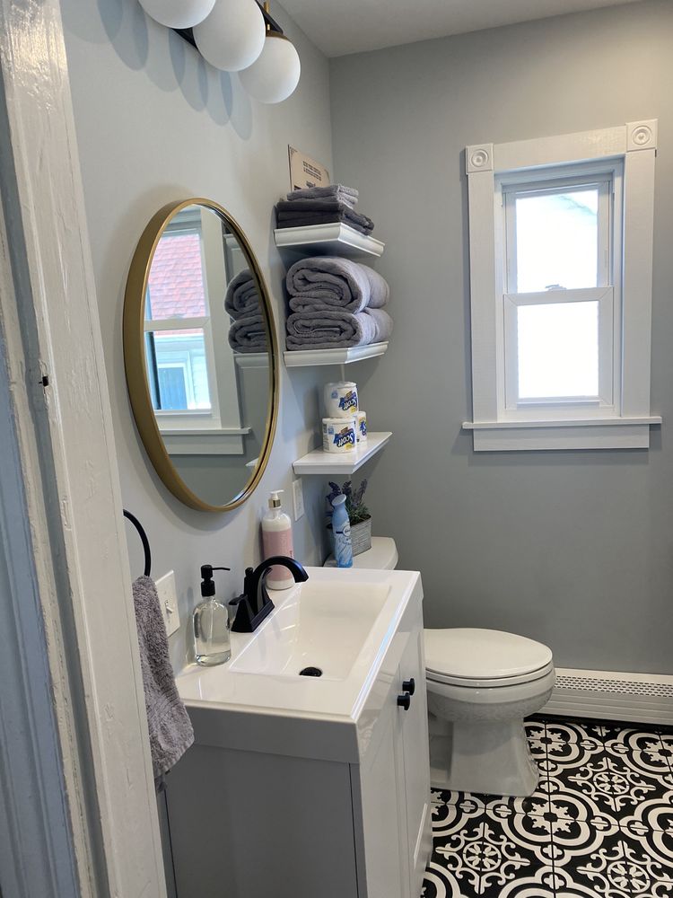 image of business Robert J Lutz Home Improvements