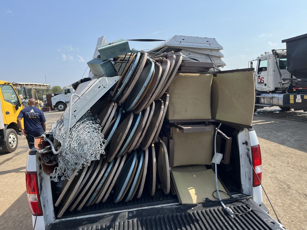 BlueMitt Junk Removal
