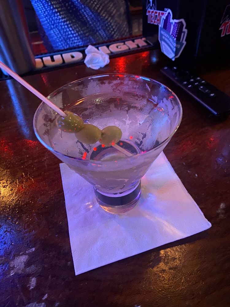 Bar 718