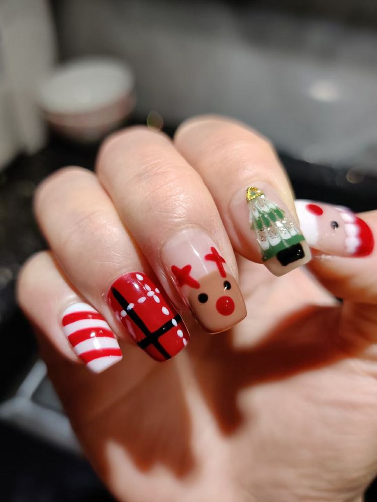The Nail Artistry