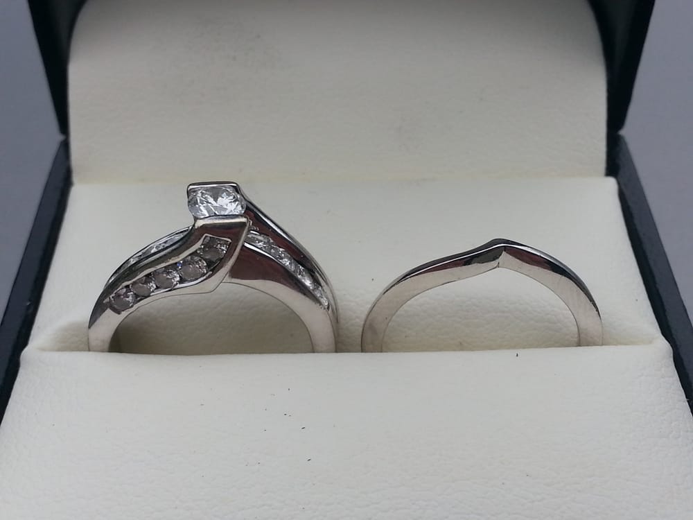 Menashe & Sons Jewelers