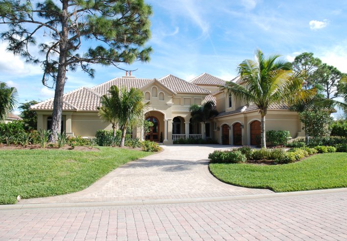 Moore's Universal Lawn Care