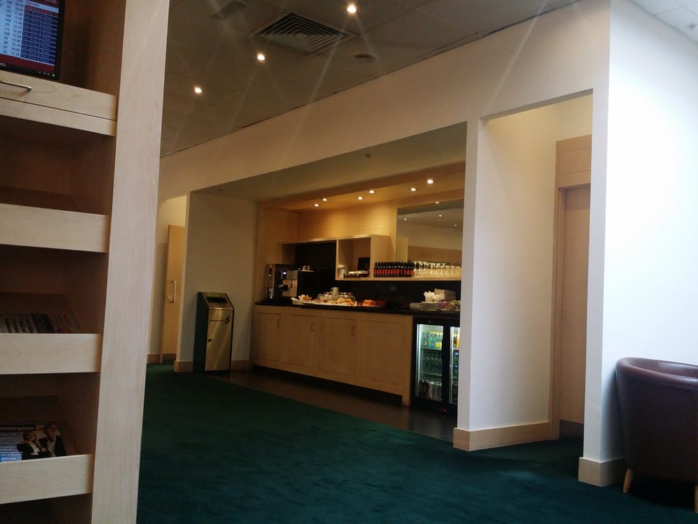 Rineanna Suite Star Alliance Lounge