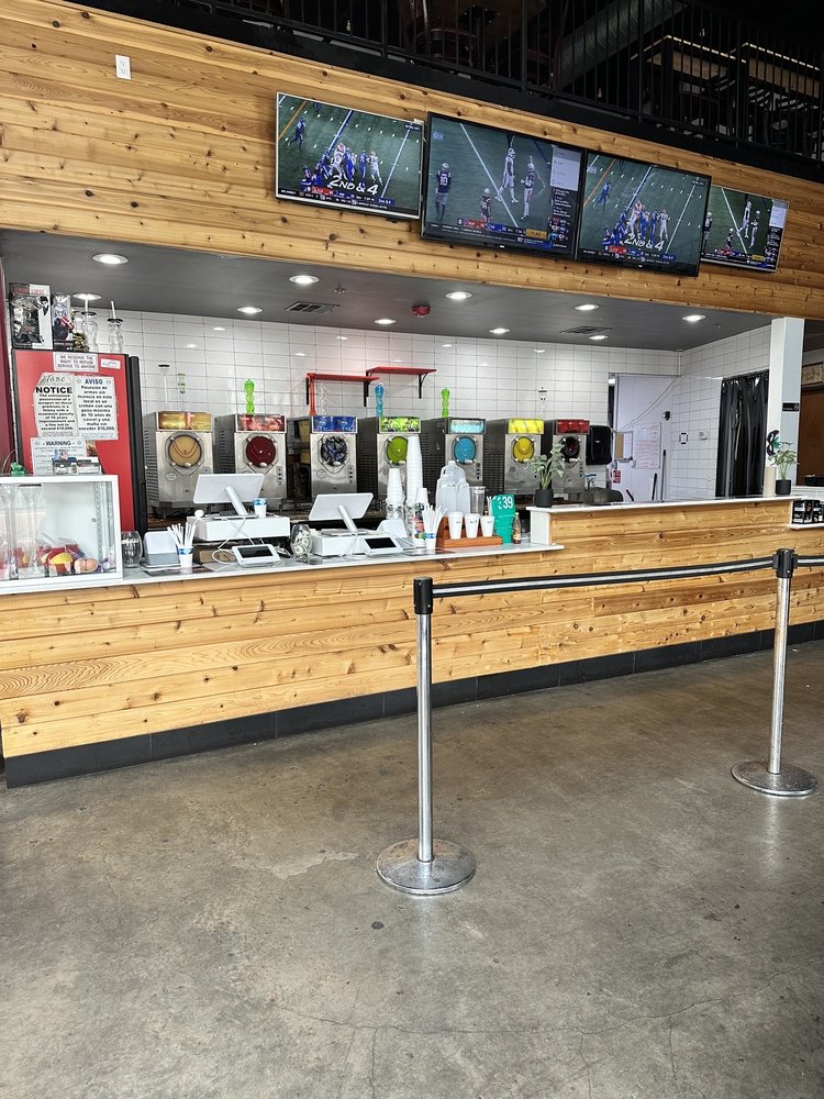 7th Street Daiquiris