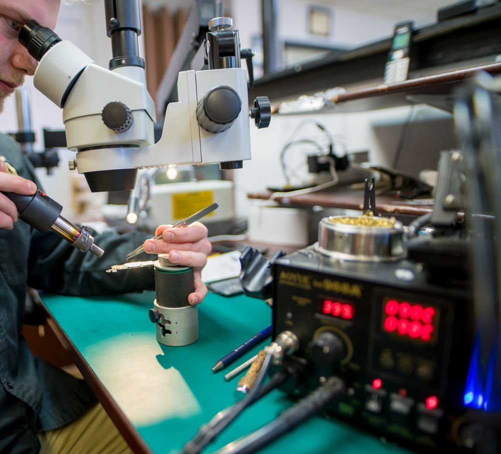 Black Apple Cellular