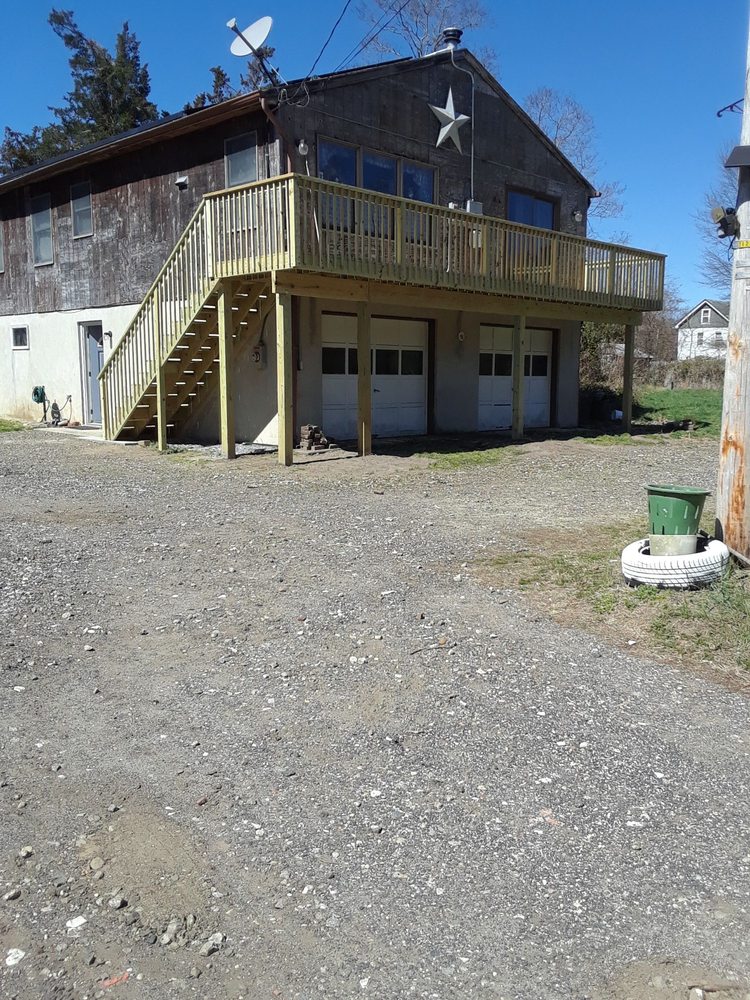 image of business Edward Bartlett & Sons Remodeling