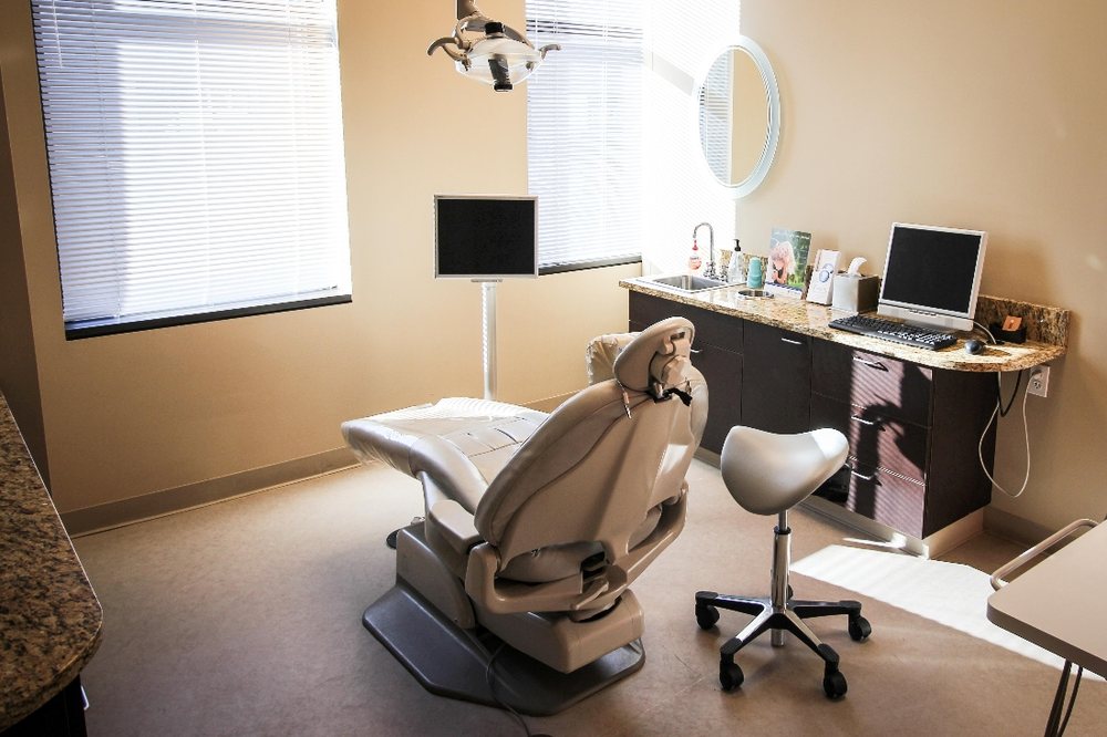 image of business Uptown Comprehensive Dentistry and Prosthodontics